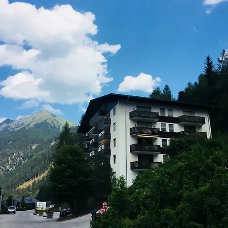 Appartement Richard Strauss-weg 4 *